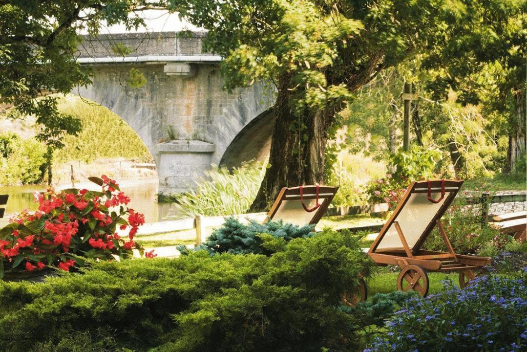 Logis Auberge De La Riviere Les Velluire-sur-Vendee ภายนอก รูปภาพ