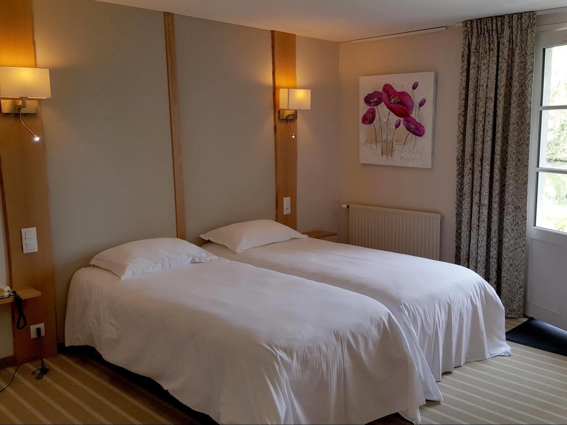 Logis Auberge De La Riviere Les Velluire-sur-Vendee ภายนอก รูปภาพ